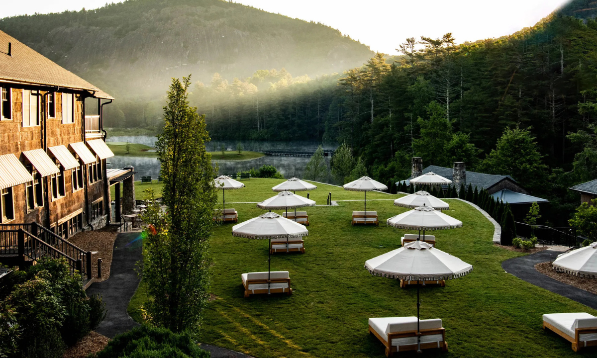 25 Best Places to Visit in August USA (2025 Edition)